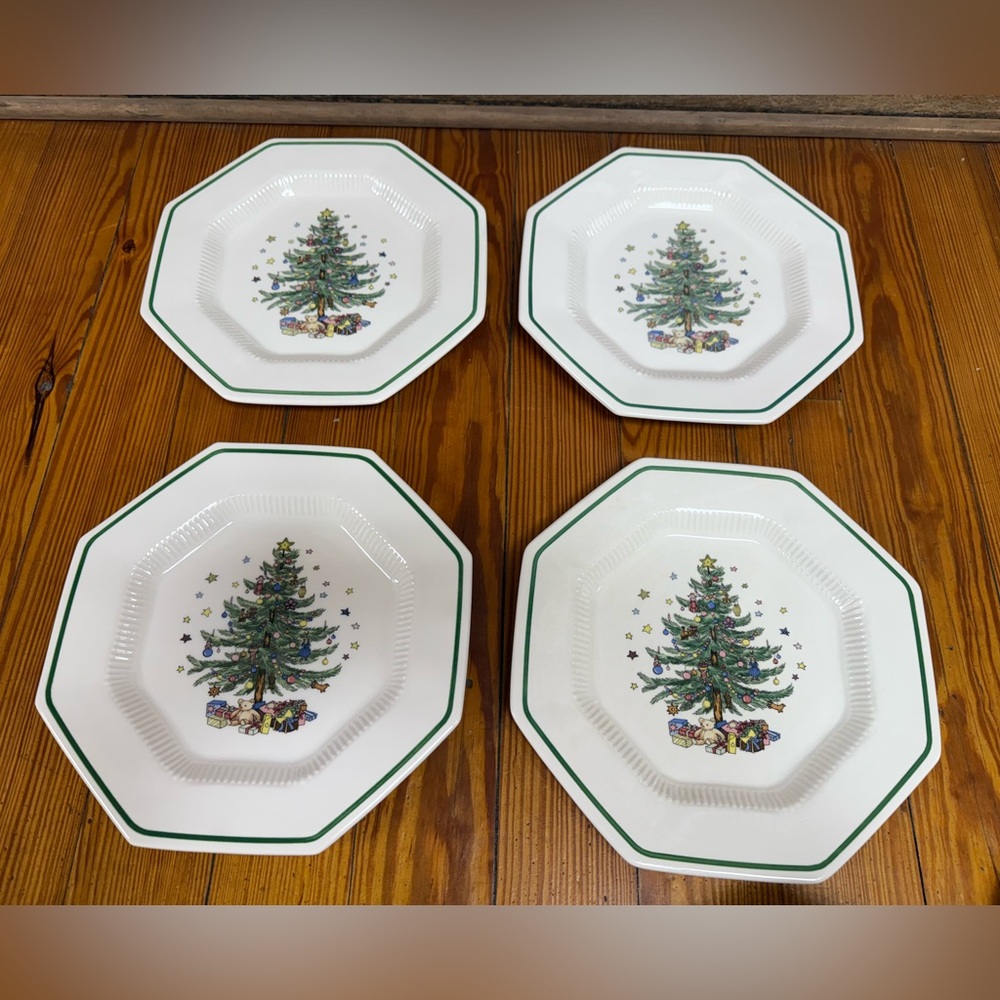 Nikko Classic Collection Christmas Tree Dinnerware Set - Picture 2 of 9
